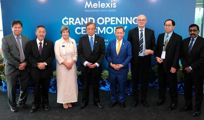 (L 2 R): Dr Malcolm Mussen Lamoh, Deputy International Trade, Industry and Investment Minister; Roland Sagah Wee Inn; Education, Innovation and Talent Development Minister; Melexis chairwoman, Francoise Chombar; Premier Abang Johari Openg; Deputy Premier, Dr Sim Kui Hian; Peter Van Acker, Belgium ambassador to Malaysia; Francis Harden Hollis, Deputy Education, Innovation and Talent Development; and Siva Sundara Raja, Deputy Chief Executive Officer, Investment Promotion & Facilitation, MIDA.